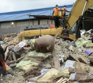 Synagogue building collapse