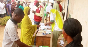 Voter-register-INEC-2015-election