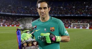 Claudio Bravo moves to man city