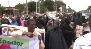 Hundreds Of Shi’ite Protest Continued Detention Of El Zakzaky