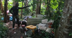troops, Kidnappers' Den, kidnappers