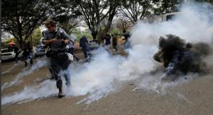 Police Disperse Protesting Kenyan Doctors With Tear Gas 