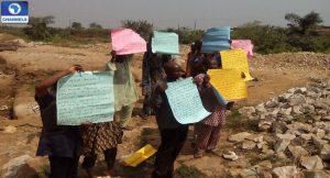 landlords-in-mining-area-protest