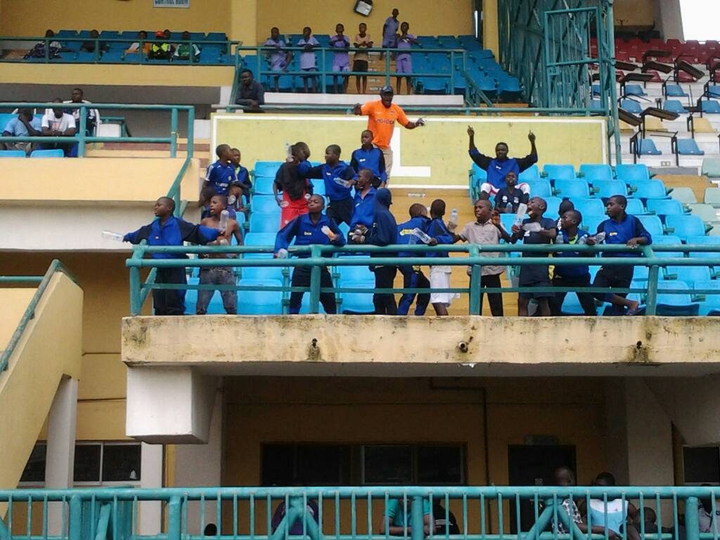 Paragon Demonstration boys chanting solidarity songs for Xplanter team against AC Central