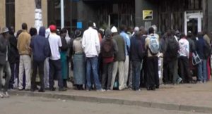 Cash Shortage Forces Zimbabweans To Sleep In Bank Queues 144 Zimbabwe cash crunch 2