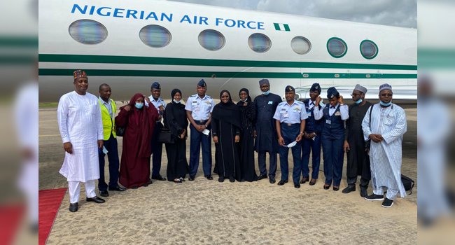 Officials of the Nigerian Airforce pose with First Lady, Aisha Buhari, in this photo released on August 22, 2020.
