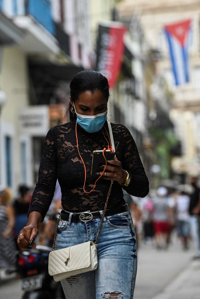 Cuban Government Blames Twitter For Unrest Cuba internet 1