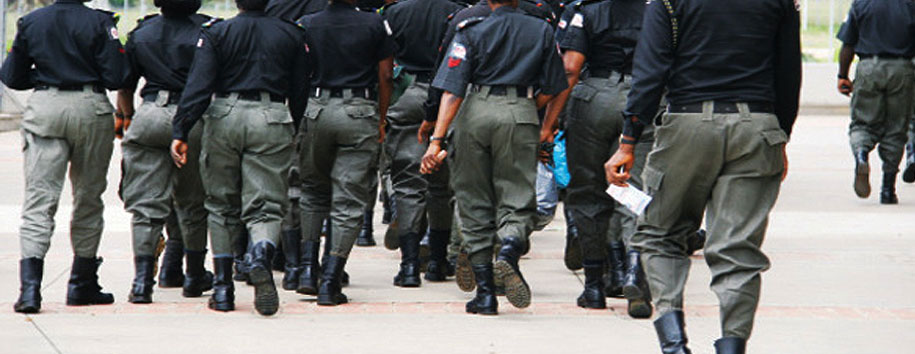 Edo State police parades 10 robbery suspects