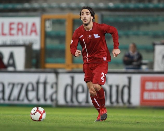 Italian footballer dies after collapsing on the pitch