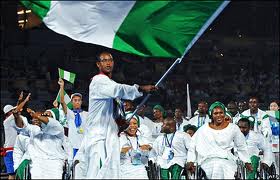 Hawking says “look to stars” as Paralympics opens