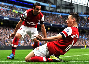 EPL: Arsenal Cruises Into Top 4