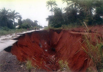 F.G. flags off construction of N5.2 billion Isinweke-Onicha Uboma-Imo River road