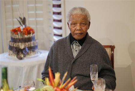 Mandela Is Back In Hospital With Lung Infection, Condition is “Serious This Time” Says Govt