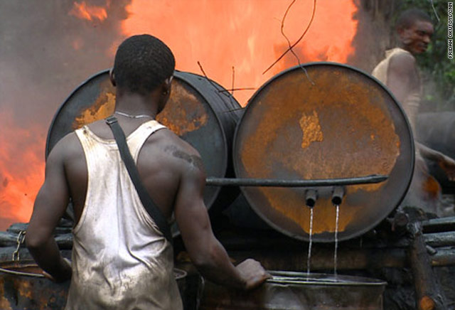 Navy Hands Over Suspected Oil Thieves To EFCC
