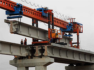 Fashola Urges Nigeria-Russia Collaboration On Railway Development