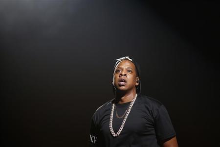 Rapper Jay Z keeps clothing line at Barneys despite claims of racial profiling
