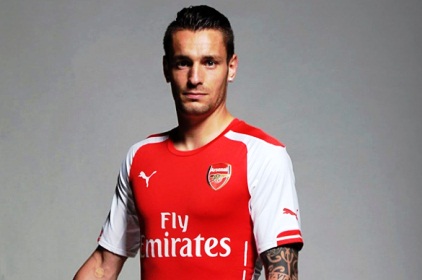 Arsenal Completes Signing Of Mathieu Debuchy from Newcastle