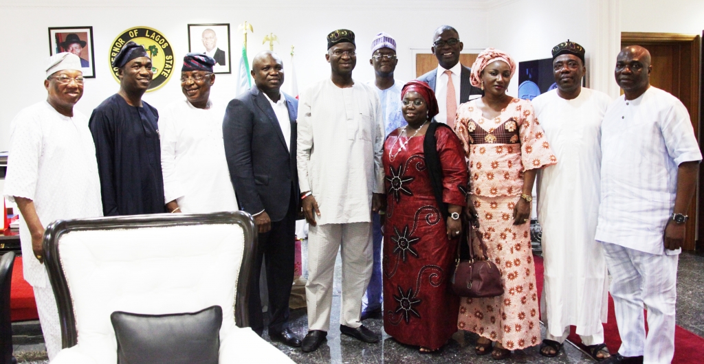 Fashola Meets APC Governorship Primaries Contestants, Urges Support For
