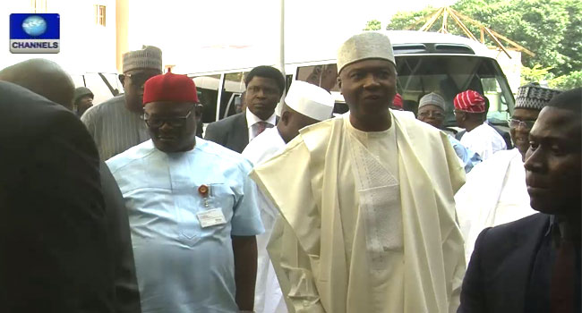 Saraki’s Supporters Besiege Tribunal While Trial Holds