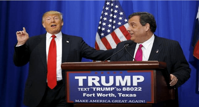 Trump Wins Christie Backing, Marches Towards Super Tuesday