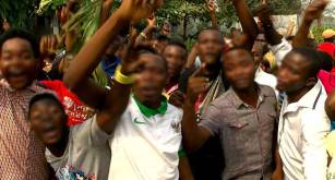 Youths Protest Alleged Irregularities Of Shares Payment In Rivers