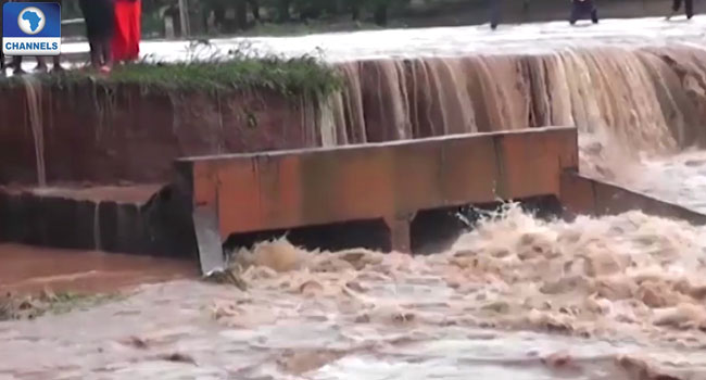 Zuma Visits Flash Flood Victims