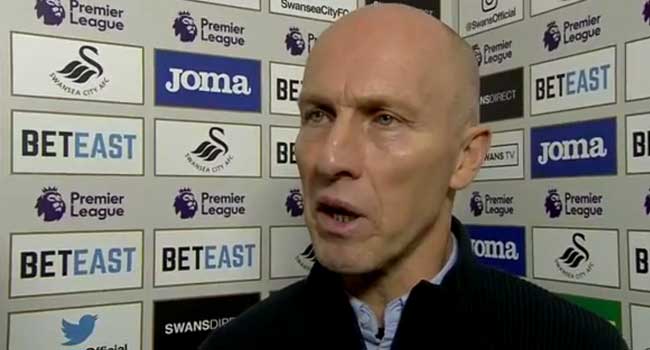 Swansea City Fire Manager Bob Bradley