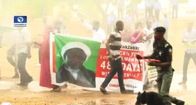 Police Disperse Shiite Protesters From Federal Secretariat, Abuja