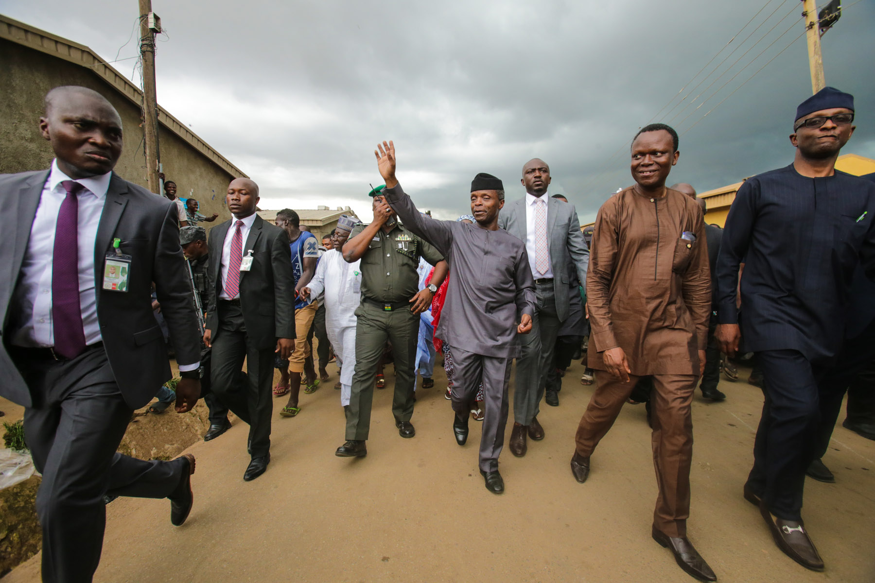 Osinbajo Visits Garki Market In Abuja