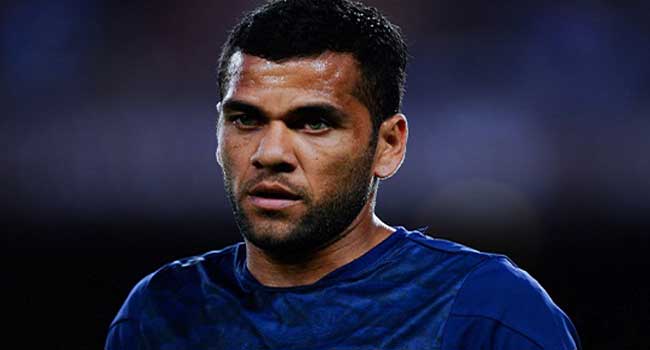 Dani Alves Agrees Two-Year Deal With Manchester City