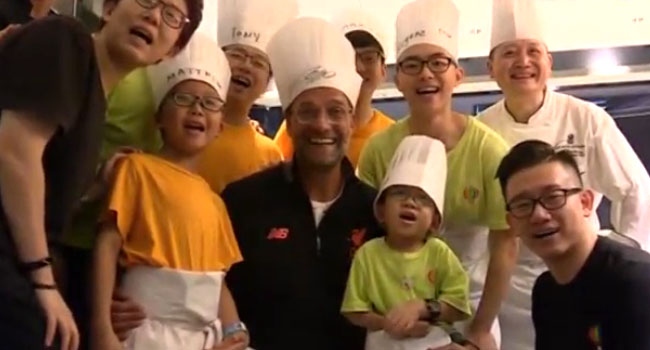 Liverpool’s Klopp Turns On The Heat In Chinese Kitchen