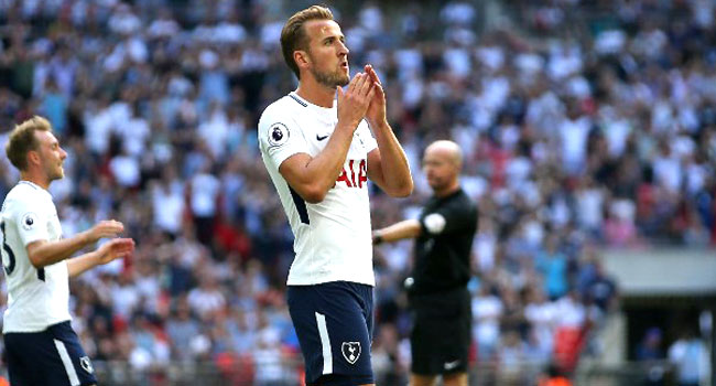 Kane Backs Tottenham Chief Levy's Transfer Tiptoes