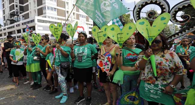 london s mayor pledges justice for tower fire as carnival begins