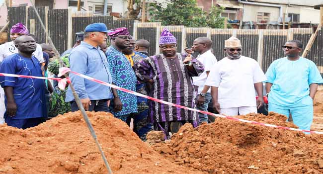 PHOTOS: Amosun Inspects Road Projects As Govt Moves To Tackle Flooding