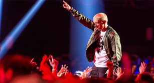 Eminem Blasts Donald Trump In Freestyle Rap