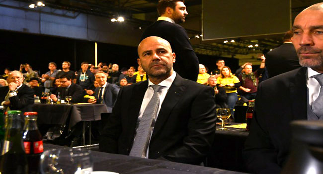 Bosz To Remain Dortmund Boss Despite Schalke Draw