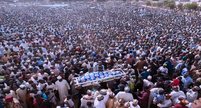 PHOTOS: Saraki, Thousands Attend Yelwa Goje’s Burial