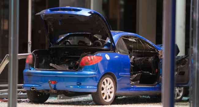Man Rams Car Into German Party HQ In ‘Suicide Attempt’