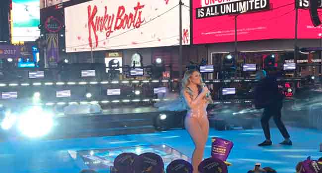 Mariah Carey Back To Times Square New Year’s After Debacle