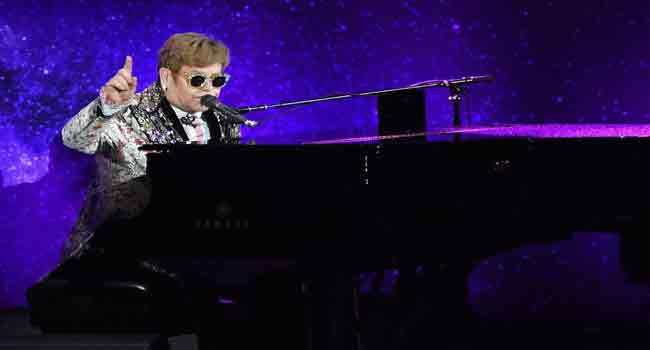 Elton John To Bow Out With Final Tour