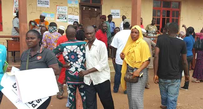 Oyegun attacks PDP over boycott of Edo state LG Polls