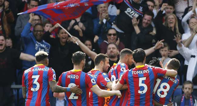 Palace, Huddersfield Capitalise On Southampton's Chelsea Collapse