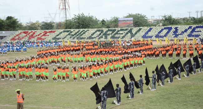 Students in Osun State in commemoration of the 2018 Children’s Day displayed colourful Calisthenics.