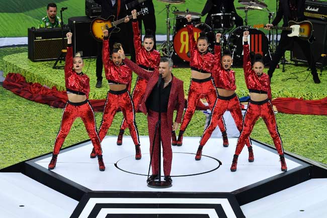 US Network Apologises For Robbie Williams World Cup Gesture