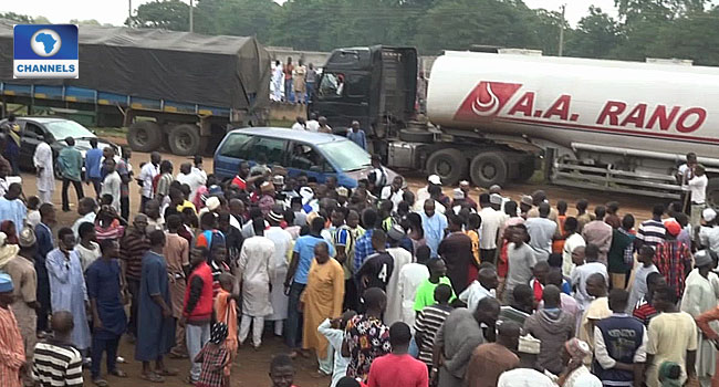 Gridlock As Kaduna Residents Protest Alleged Land Grabbing By Air Force