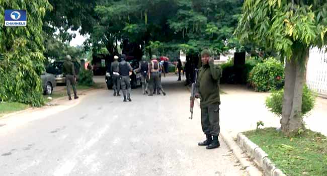 Security operatives on Sarakis home Security Operatives Lay Siege To Saraki, Ekweremadu Residences • Channels Television