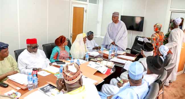 Presidential Race: Saraki, Makarfi At PDP Secretariat For Screening