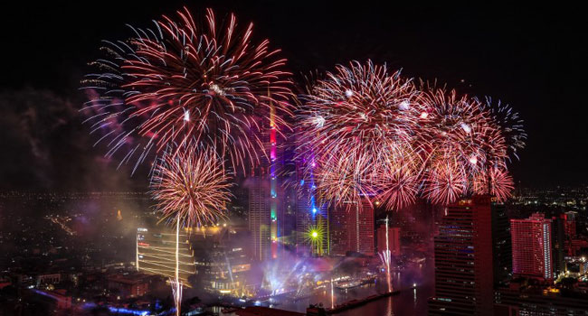 Sydney, Hong Kong Kick Off 2019 Parties With Dazzling Fireworks