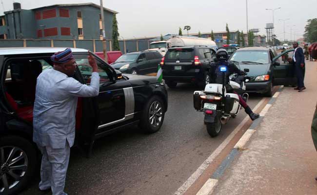  Gov., Ambode Arrests Soldier, One Other Driving Against Traffic - Photos