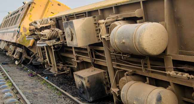 Train Derails In Lagos, Leaves Many Injured